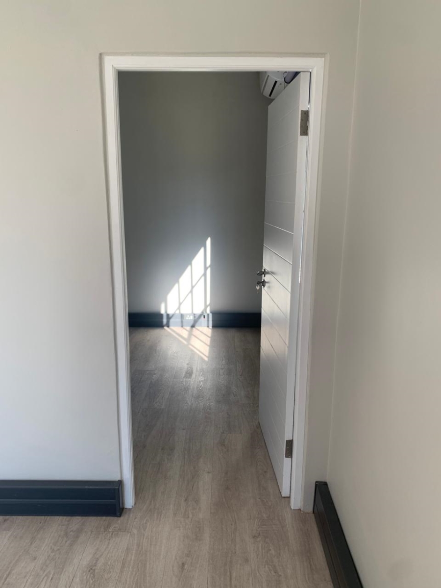 To Let 1 Bedroom Property for Rent in Paardevlei Western Cape